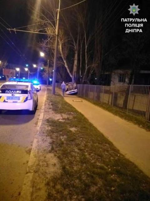 перекинуте авто_Дніпро