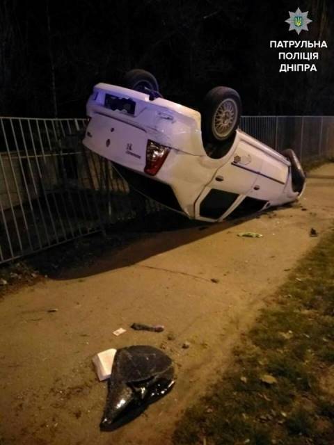 перекинуте авто_Дніпро