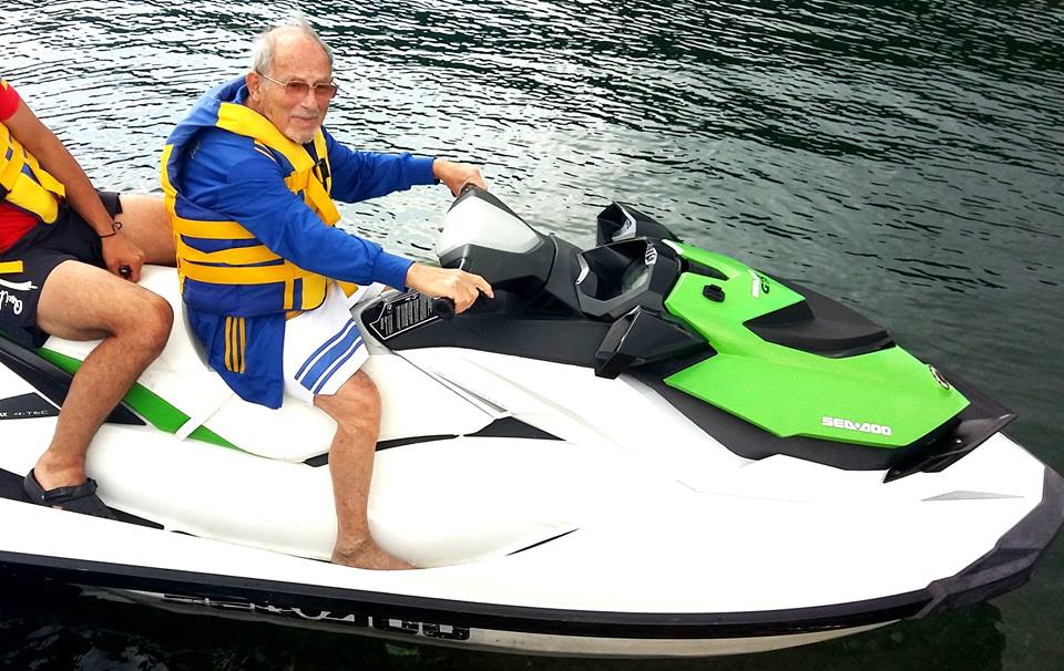 найстаріший тенісист