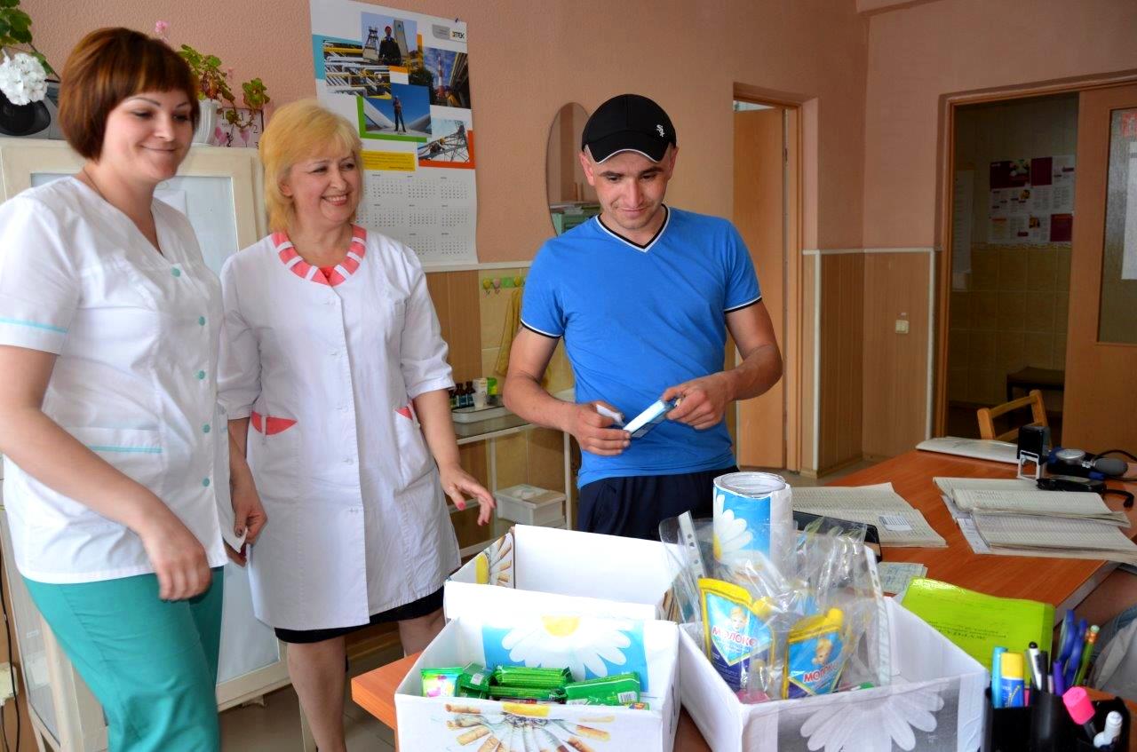 обмен сигарет на шахте Сташкова (2)