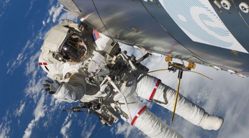 Выход в космос