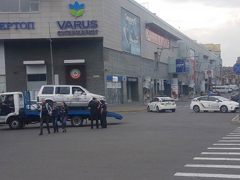 image-0-02-04-f7007d3b8e0a7d15b81877c900d30f5403540ea6768e41fae40937cbd39c0f21-V