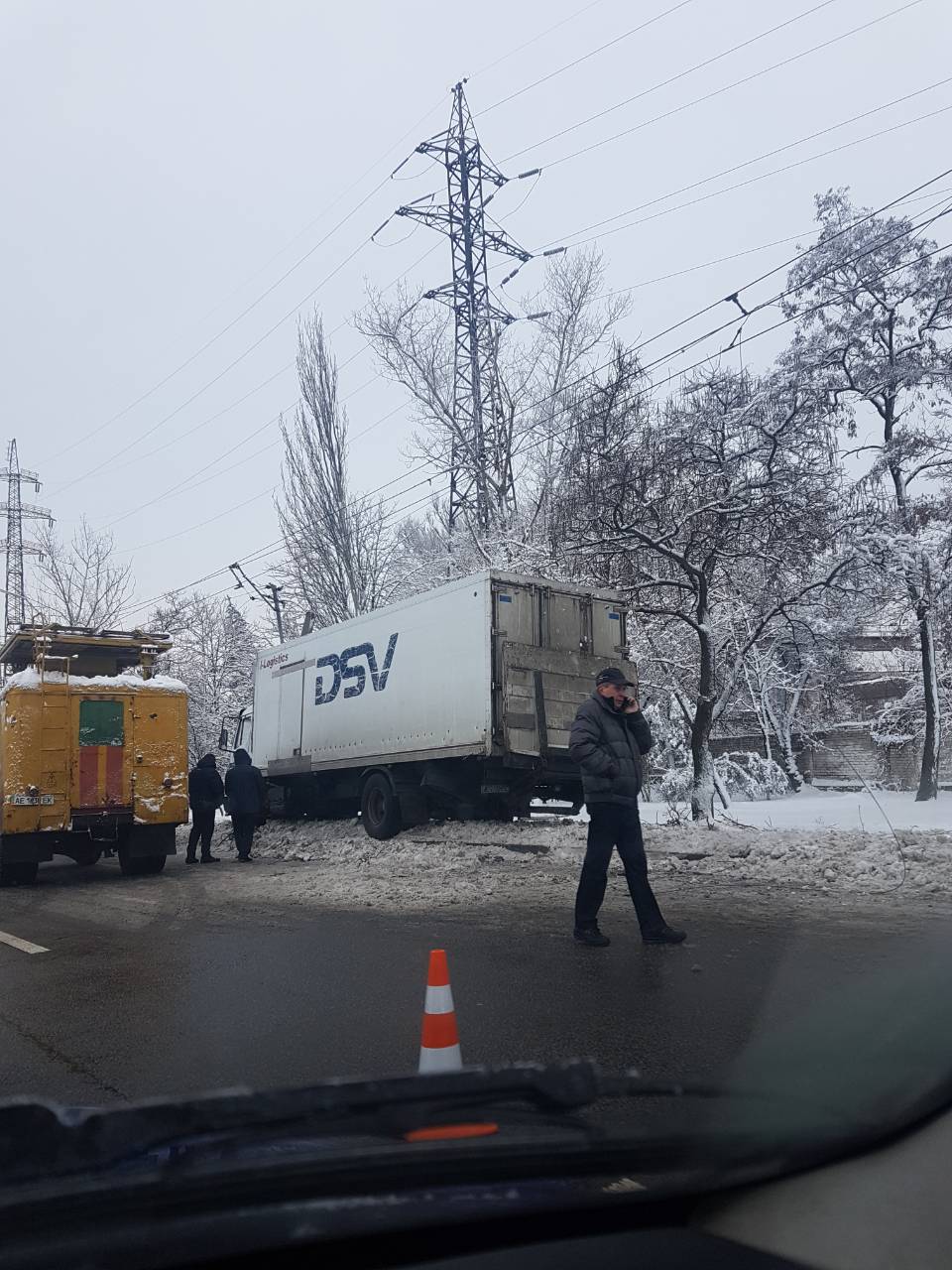 IMG-692328af073fd748af83221864187fe6-V