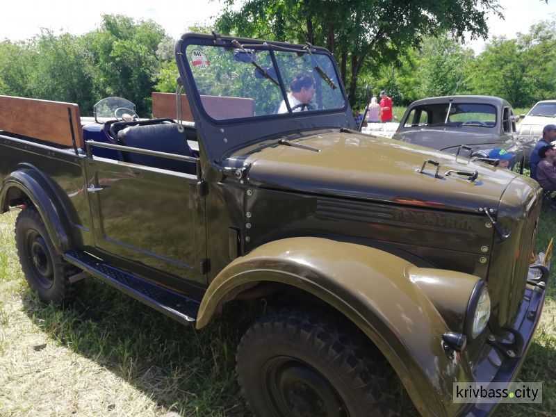 ретро-авто_Кривой Рог