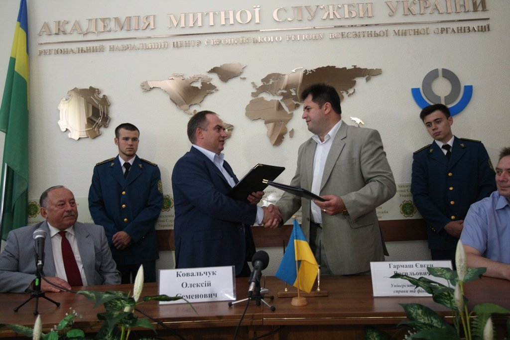 Центр журналістики та медіакомунікацій