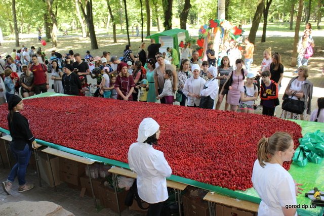 панно из клубники