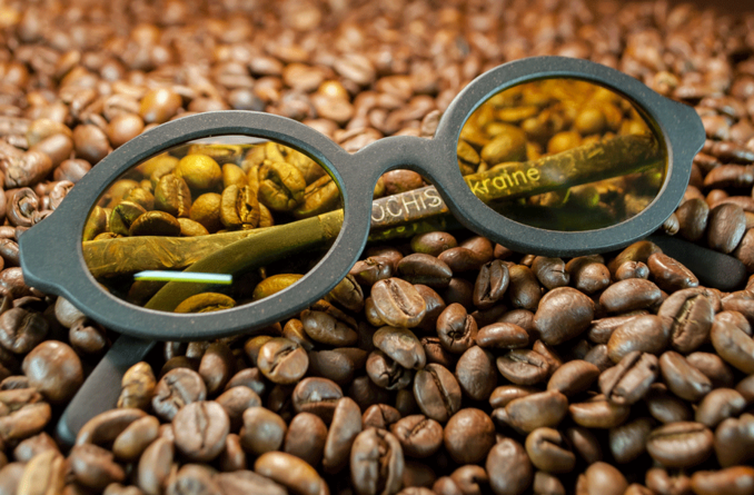 окуляри з кави