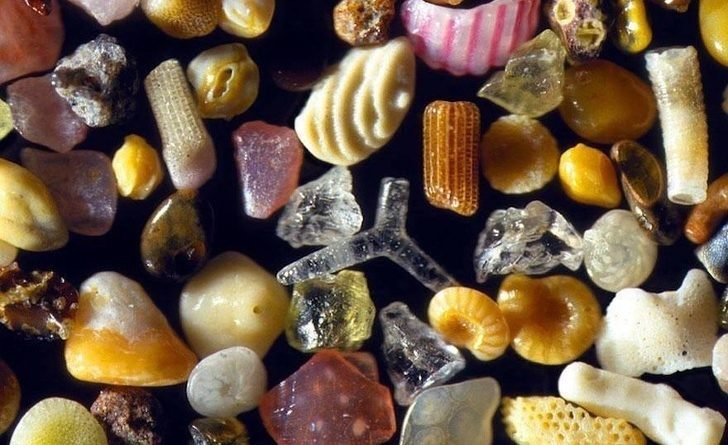 песок под микроскопом