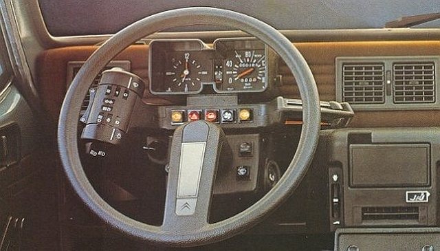 автомобильный руль