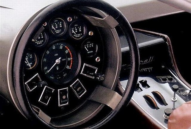 автомобильный руль