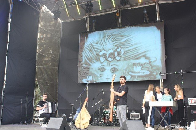 картины из песка