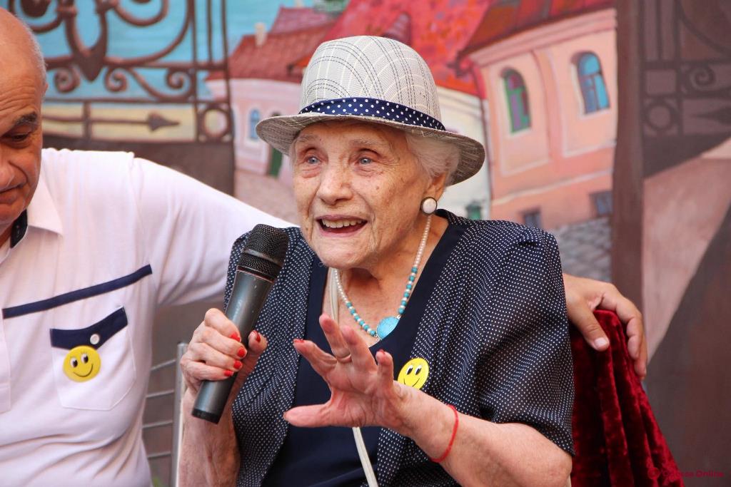 памятник Леониду Утесову