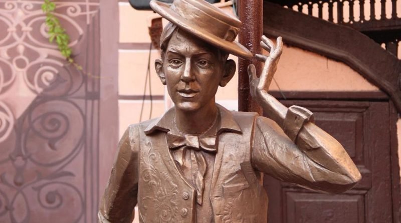 памятник Леониду Утесову