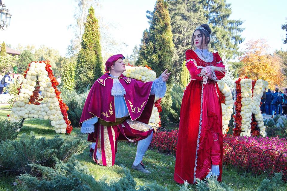 Бал хризантем_Фельдман Экопарк