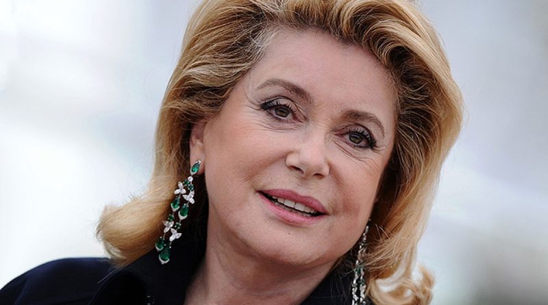 Катрин Денев