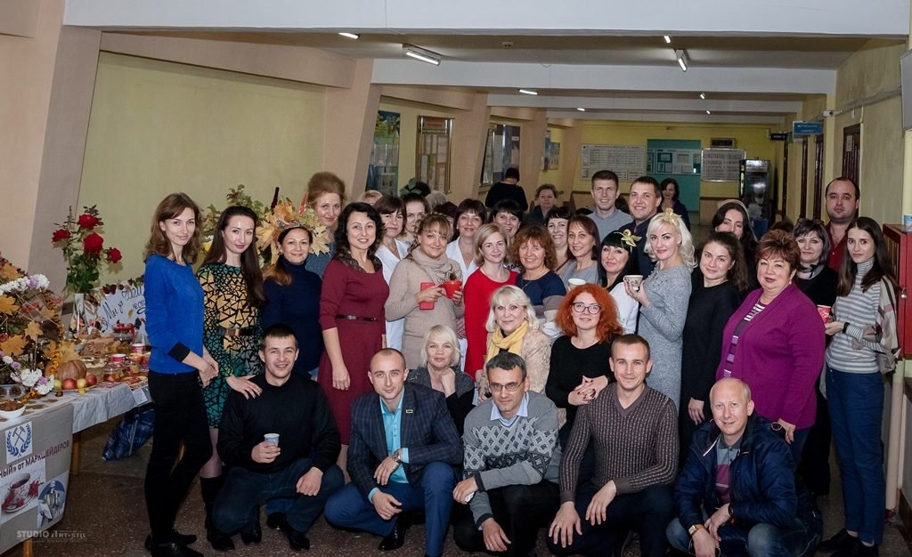 В Терновском ШУ заметили осень