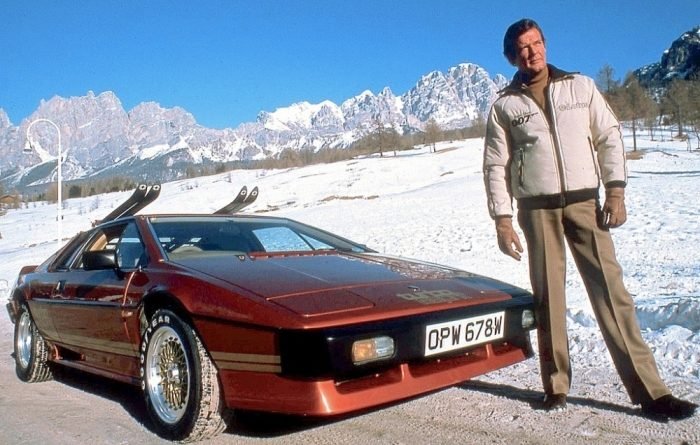 автомобили Бонда