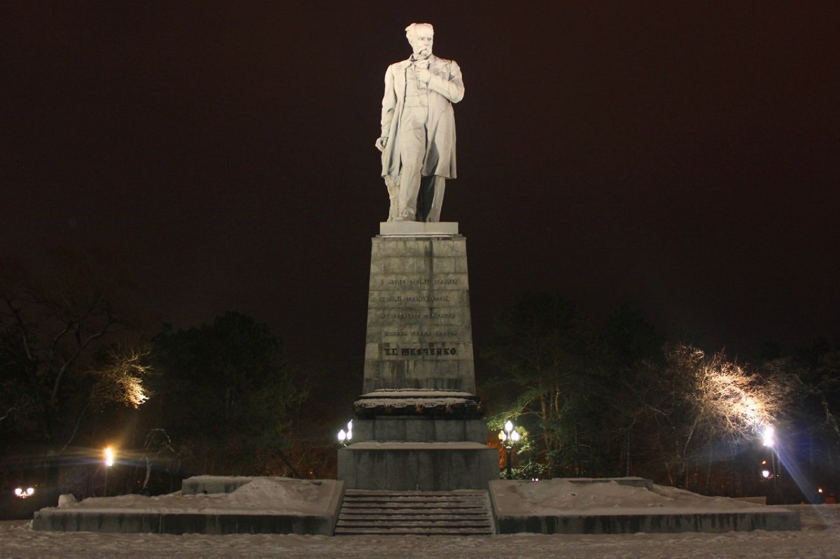 памятник Т. Шевченко