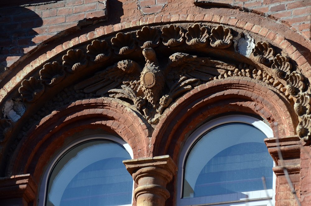 Будинок з сатиром_Дніпро