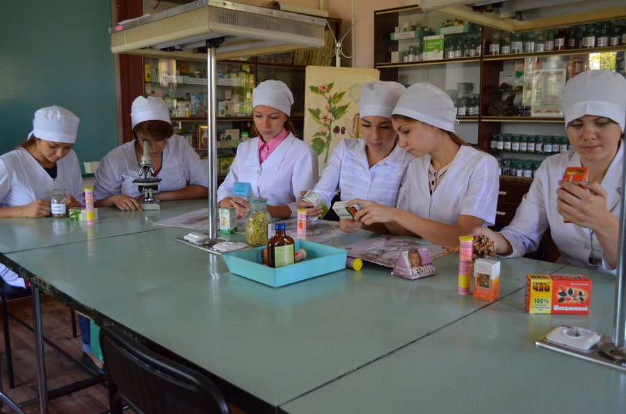 Криворізький медичний коледж4