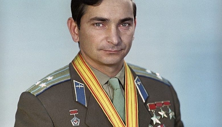 Валерий Быковский