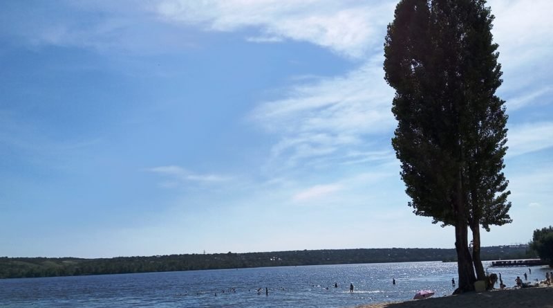 Чистый пляж