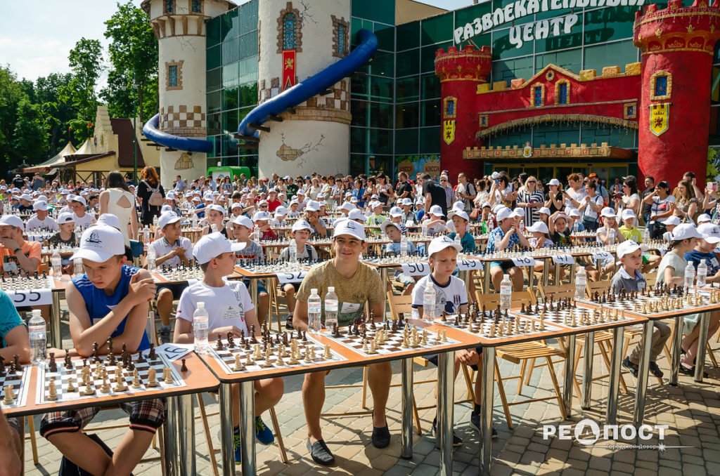 игра в шахматы_Харьков