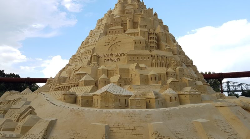 замок из песка