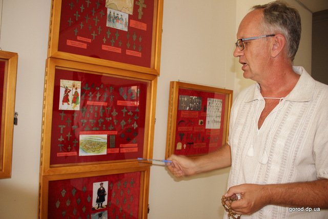 выставка крестов в Днепре