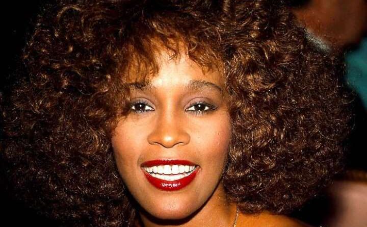 Уитни Хьюстон