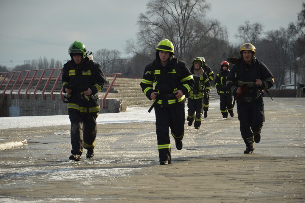 рятувальники Дніпропетровщини
