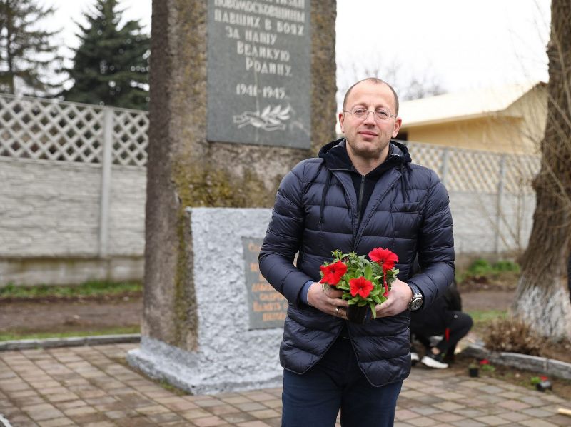 Гуфман_цветы для героев