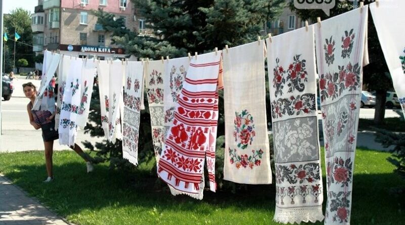 старовинні рушники_Новомосковськ