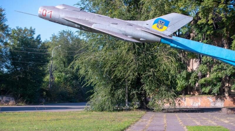 байкерський арт-об'єкт_ Камянське