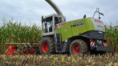 комбайн CLAAS Jaguar
