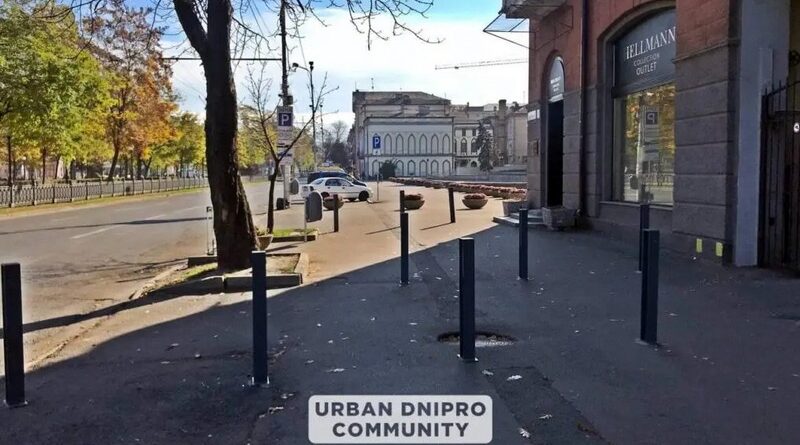 освободили тротуар в центре Днепра