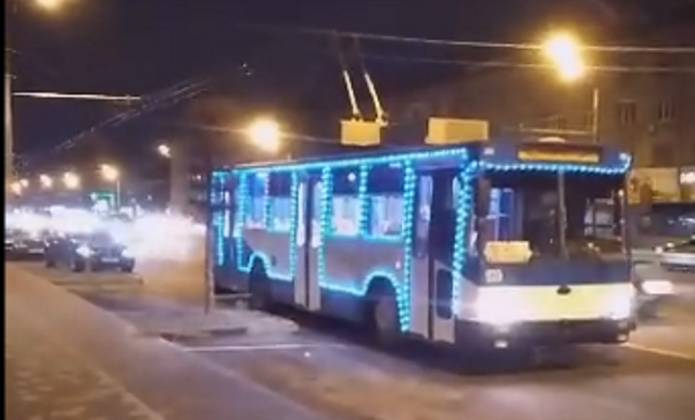 новогодний троллейбус_Днепр