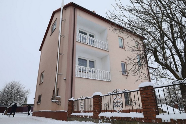 будинок на Львівщині
