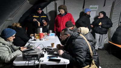 Як виживають люди у холоді в Дніпрі Як виживають люди у холоді в Дніпрі
