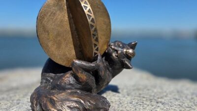 У Дніпрі туристичний маршрут поповнився новою символічною скульптурою