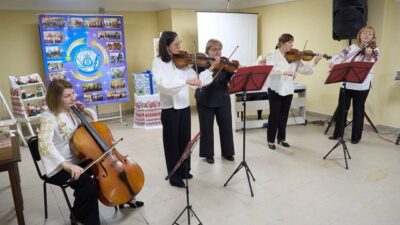 У прифронтовому місті на Дніпропетровщині школа мистецтв відзначила ювілей У прифронтовому місті на Дніпропетровщині школа мистецтв відзначила ювілей
