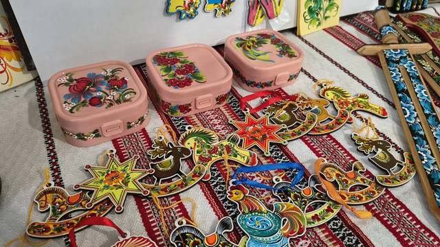 Петриківський розпис_Кам'янське